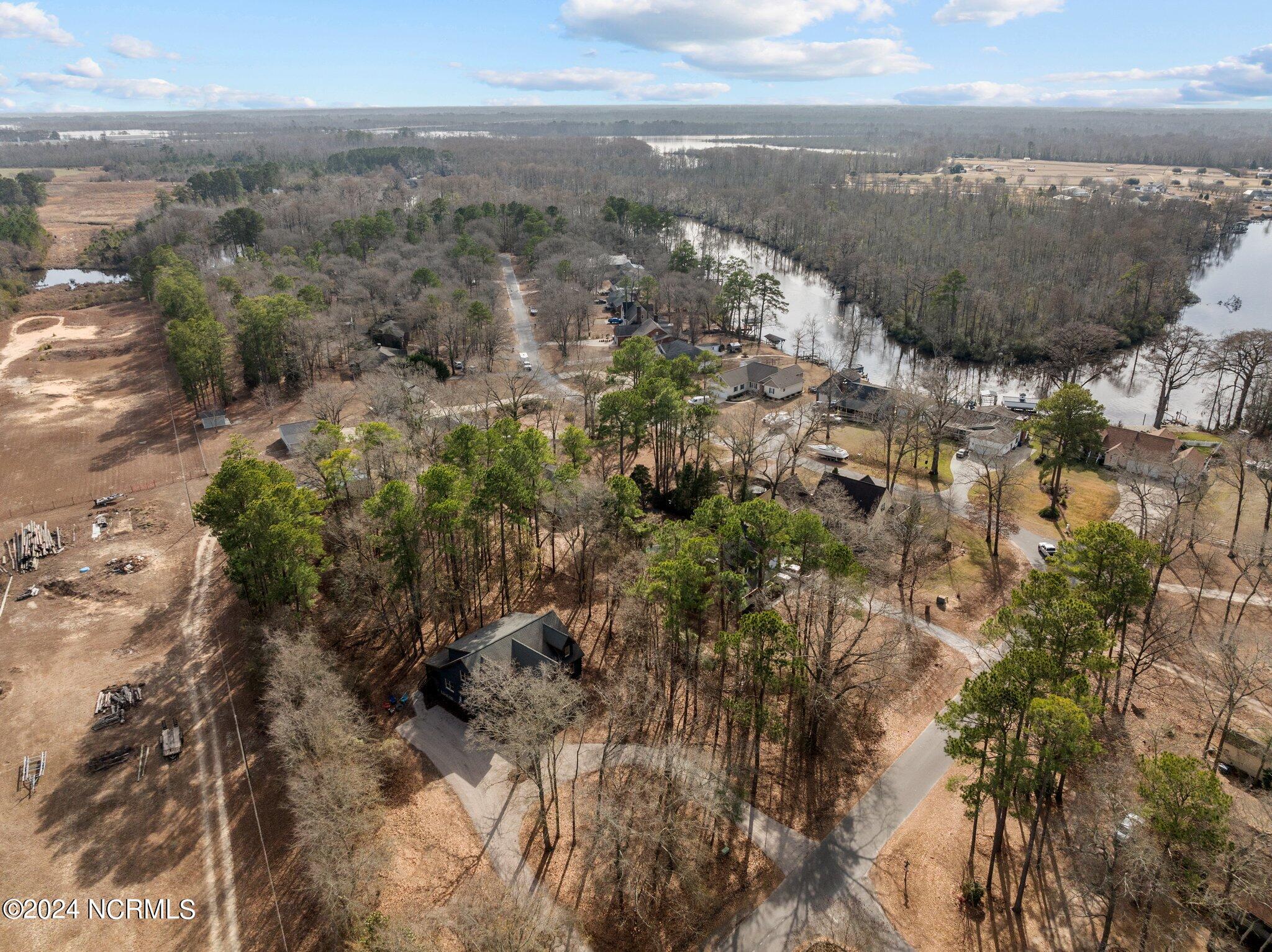 300 Creekside Drive Washington, NC 27889 - Photo 48 of 53 48-web-or-mls-DJI_0573