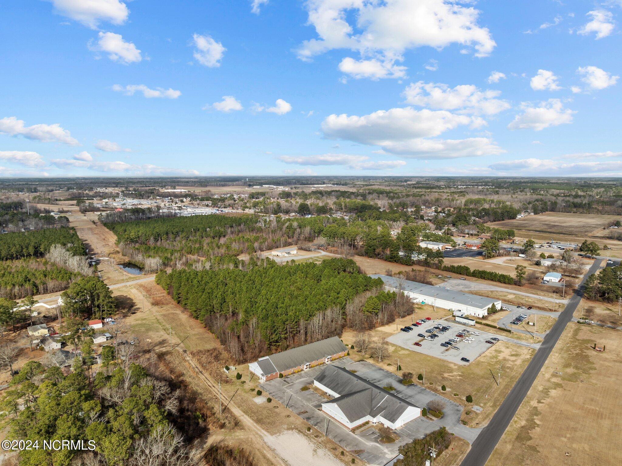 300 Creekside Drive Washington, NC 27889 - Photo 52 of 53 52-web-or-mls-DJI_0577