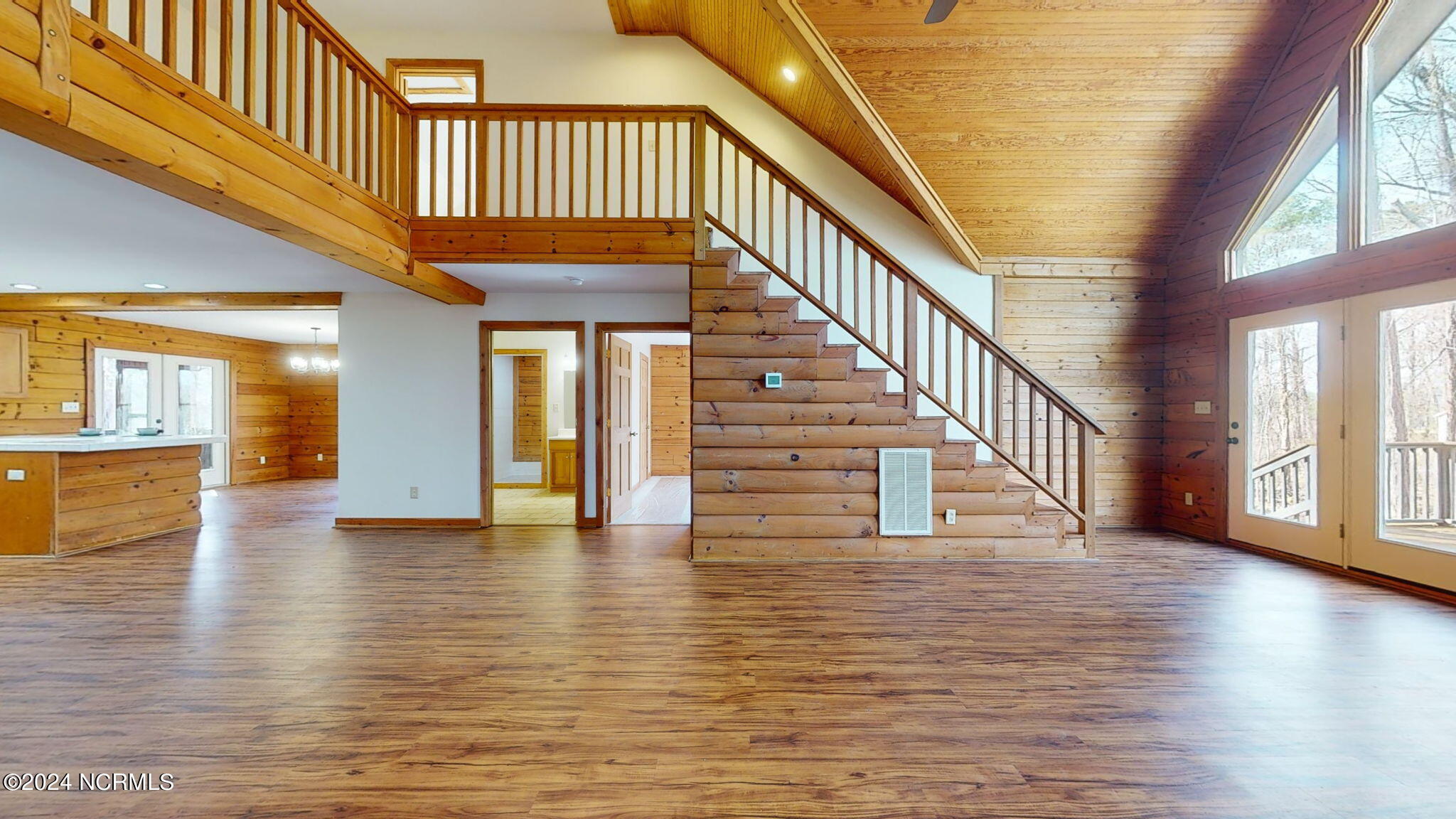 300 Creekside Drive Washington, NC 27889 - Photo 7 of 53 7-web-or-mls-300-Creekside-Dr-Washington