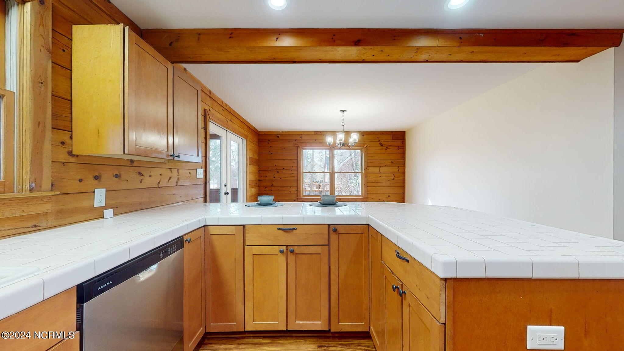 300 Creekside Drive Washington, NC 27889 - Photo 10 of 53 10-web-or-mls-300-Creekside-Dr-Washingto