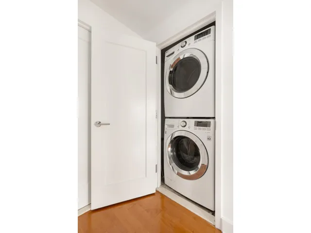 $1,600,000 | 343 4th Avenue, Unit 8/A | Park Slope