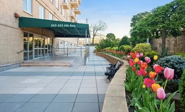 $1,600,000 | 343 4th Avenue, Unit 8/A | Park Slope