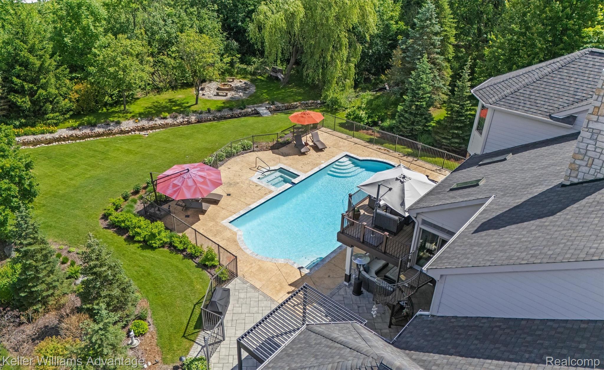 22878 Tree Top Court South Lyon, MI 48178 - Photo 44 of 75 66-Tree Top -74.jpg