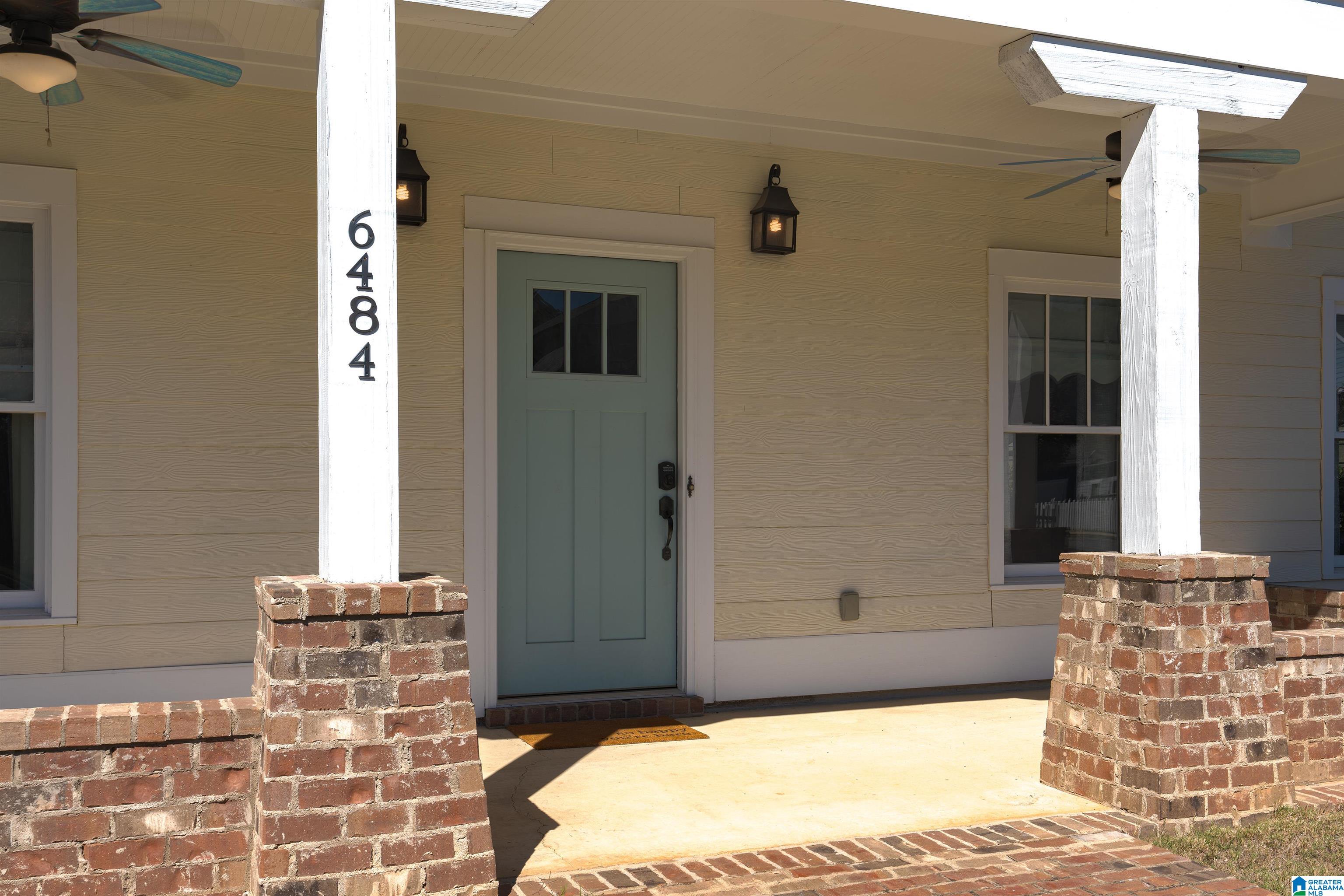 6484 Spring Street Trussville, AL 35173 - Photo 3 of 30