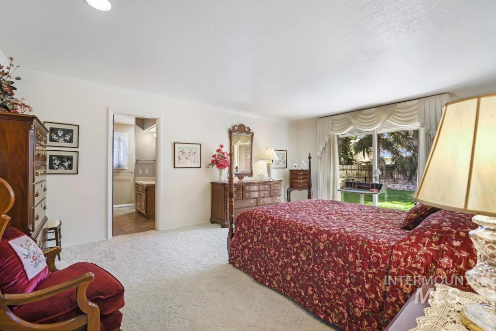 2018 Rancho Vista Drive Twin Falls, ID 83301 - Photo 22 of 50 Plush carpeting throughout this bright bedroom