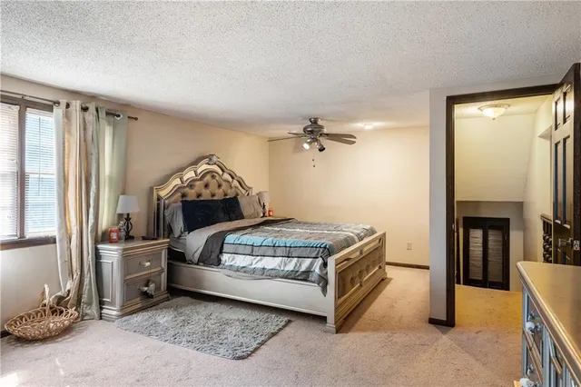 $380,000 | 10315 Northwest Mirror Lake Drive, Parkville, MO 64152