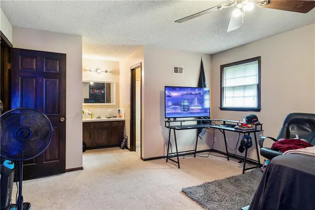 $380,000 | 10315 Northwest Mirror Lake Drive, Parkville, MO 64152