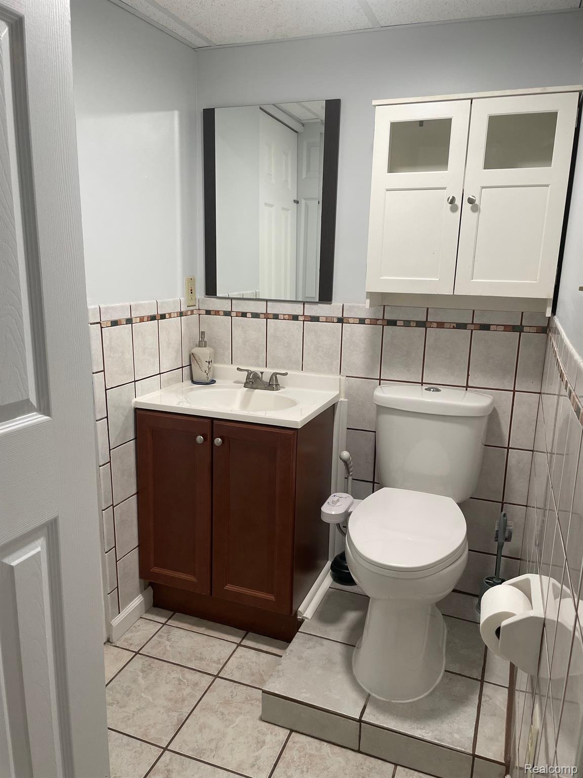 8561 Harding Street Center Line, MI 48015 - Photo 11 of 29 Gallery Image 11