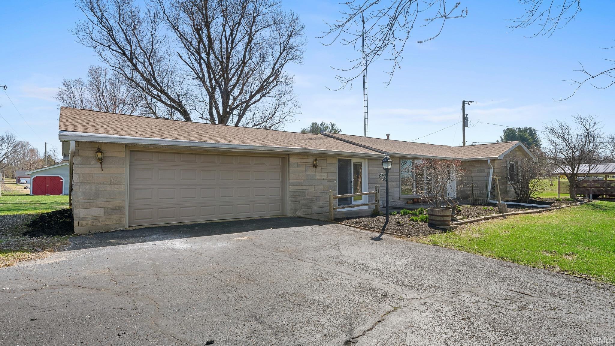 3322 Tunnelton Road Bedford, IN 47421 - Photo 3 of 36