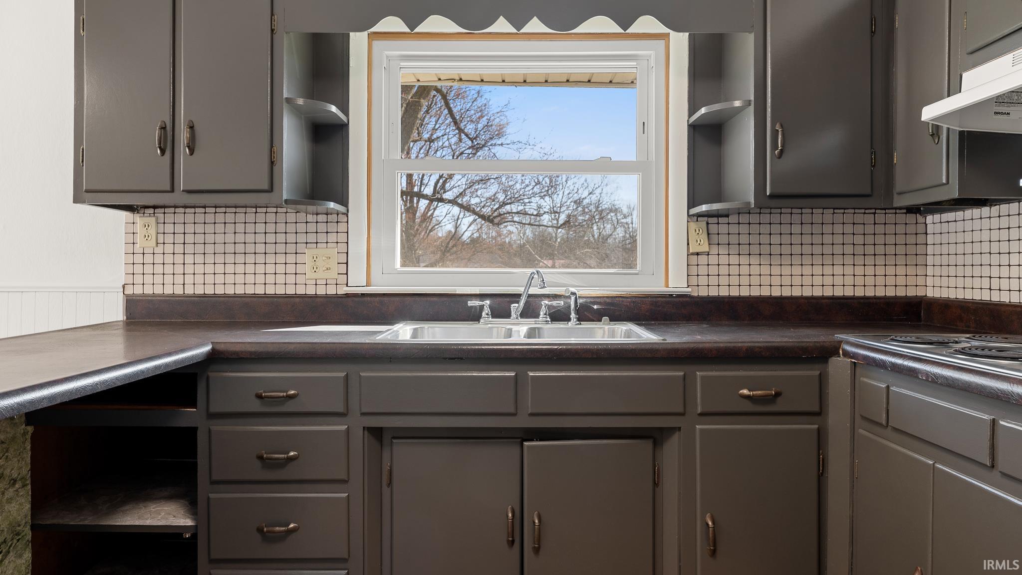 3322 Tunnelton Road Bedford, IN 47421 - Photo 7 of 36