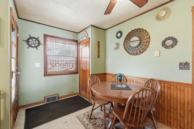 $174,900 | 5785 South 550 East, Wolcottville, IN 46795