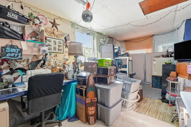 $174,900 | 5785 South 550 East, Wolcottville, IN 46795