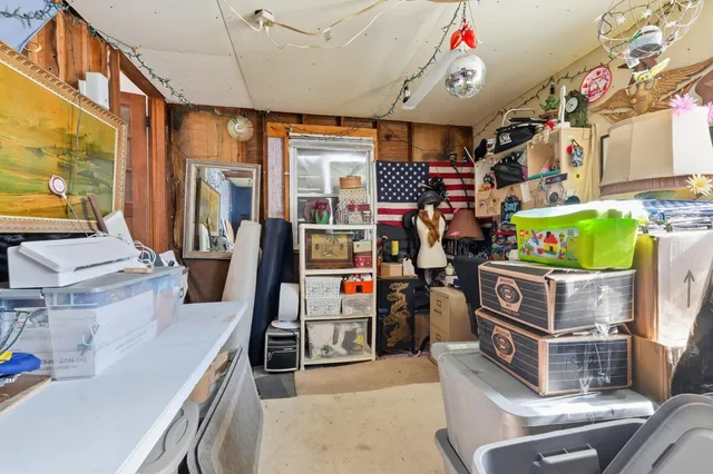 $174,900 | 5785 South 550 East, Wolcottville, IN 46795