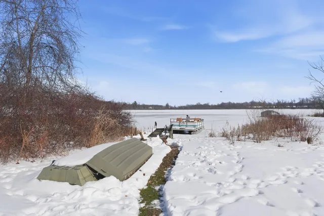 $174,900 | 5785 South 550 East, Wolcottville, IN 46795