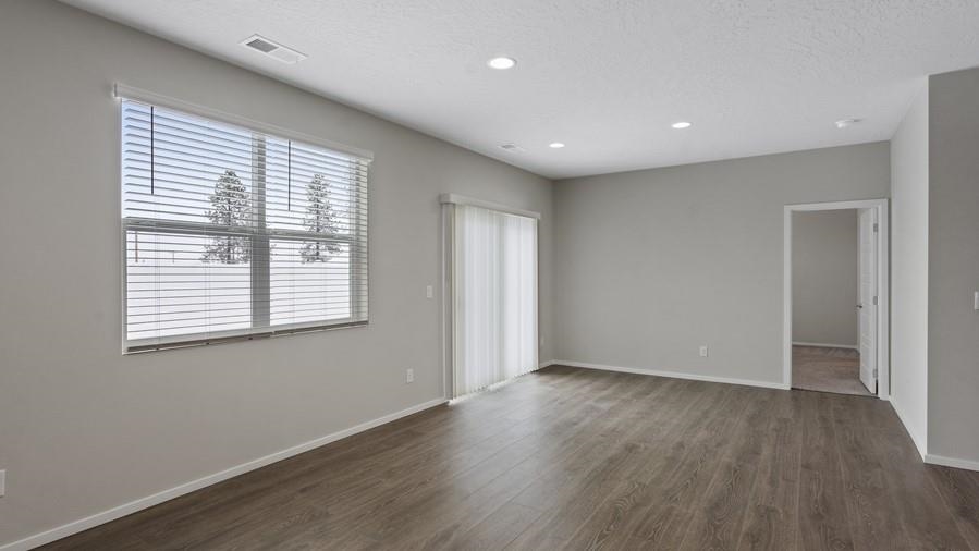 6411 South Soda Road Spokane, WA 99224 - Photo 8 of 20