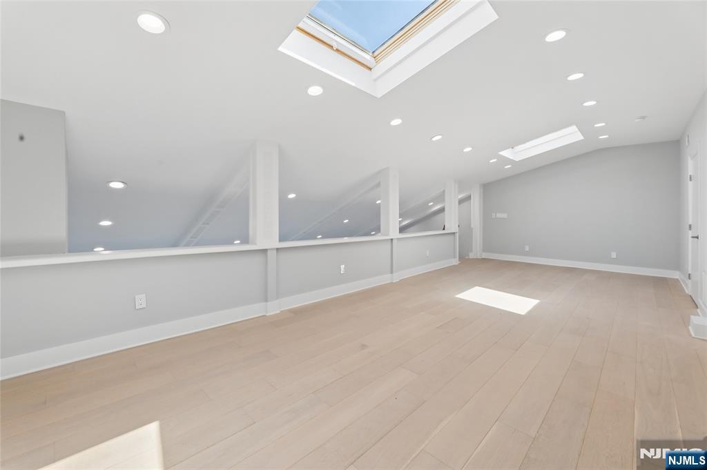 1225 River Road, Unit 4D Edgewater, NJ 07020 - Photo 23 of 47