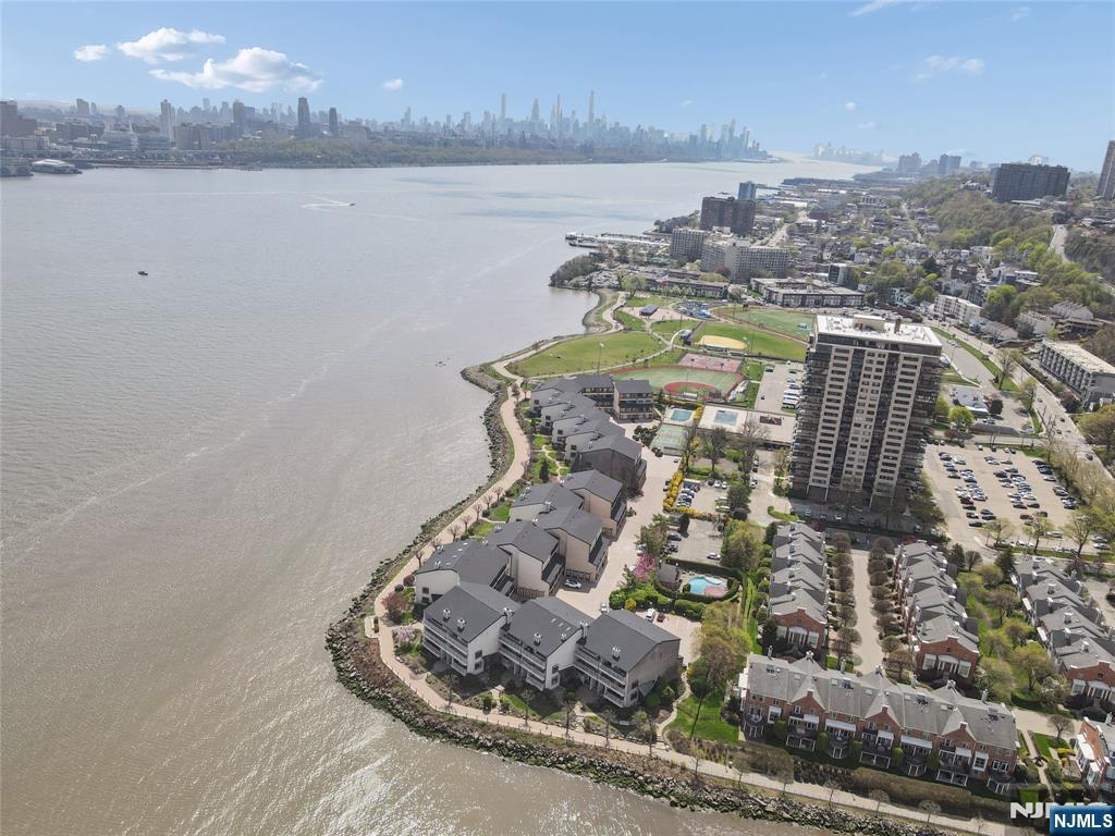 1225 River Road, Unit 4D Edgewater, NJ 07020 - Photo 38 of 47