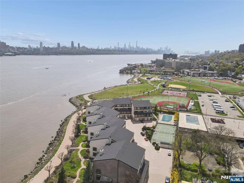 1225 River Road, Unit 4D Edgewater, NJ 07020 - Photo 42 of 47