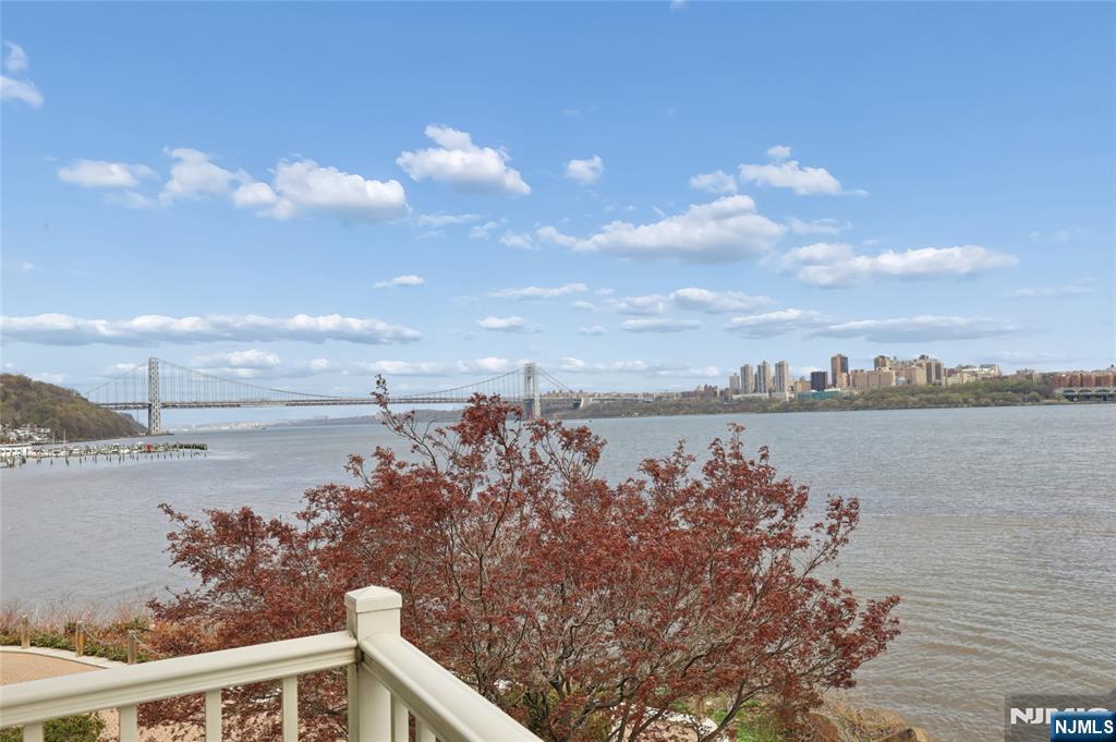 1225 River Road, Unit 4D Edgewater, NJ 07020 - Photo 6 of 47