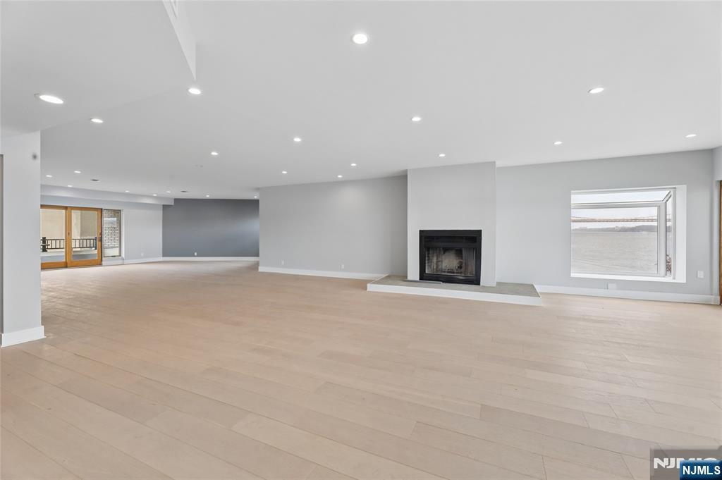 1225 River Road, Unit 4D Edgewater, NJ 07020 - Photo 8 of 47