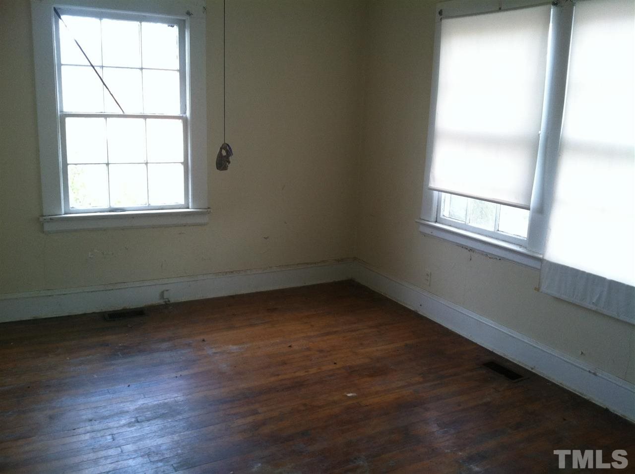 613 South Main Street Roxboro, NC 27573 - Photo 1 of 4