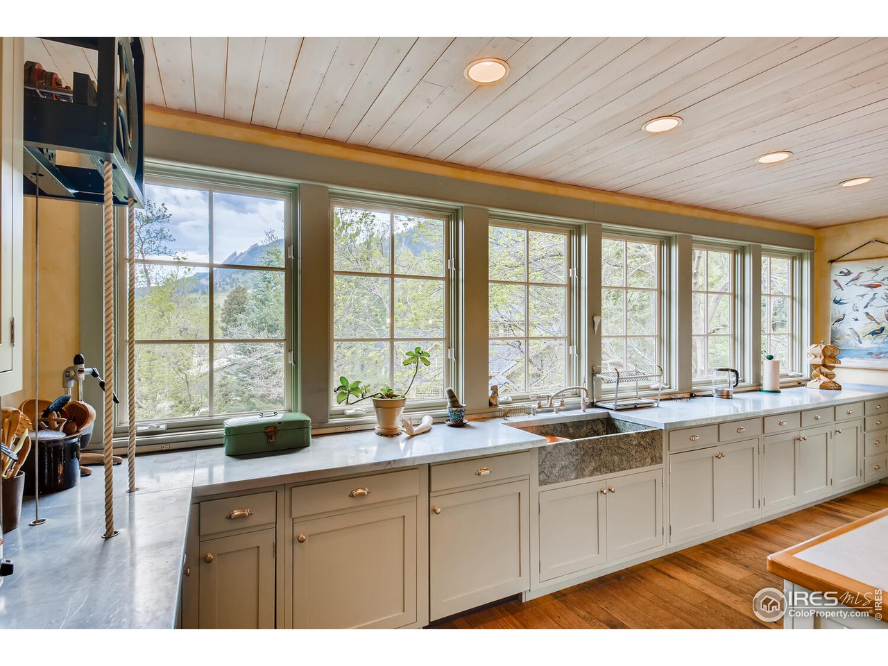 2123 4th Street Boulder, CO 80302 - Photo 31 of 40 a large kitchen with a large window