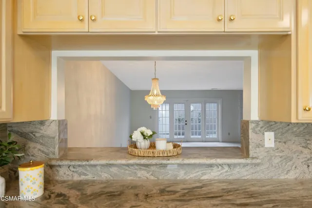 $629,000 | 18134 Killion Street, Unit 2, Tarzana, CA 91356