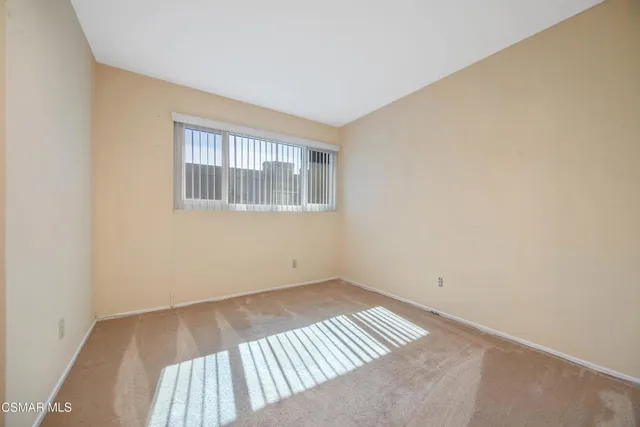 $629,000 | 18134 Killion Street, Unit 2, Tarzana, CA 91356