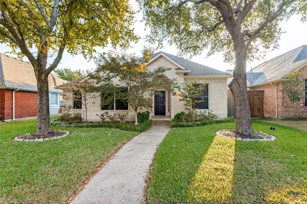 $2,300 | 305 Parkhurst Lane, Allen, TX 75013