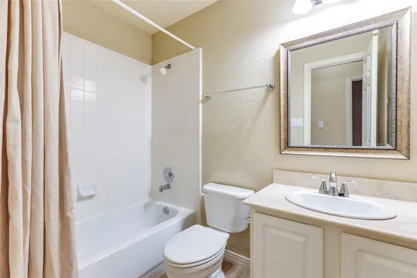 $2,300 | 305 Parkhurst Lane, Allen, TX 75013