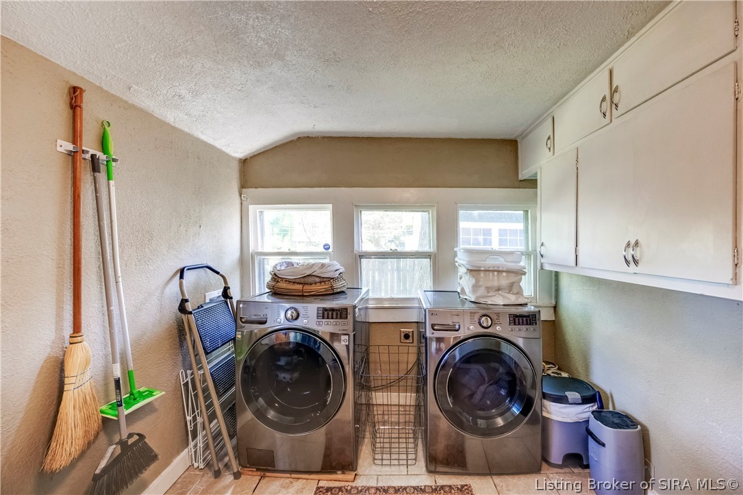 2116 Reno Avenue New Albany, IN 47150 - Photo 52 of 74 Laundry room