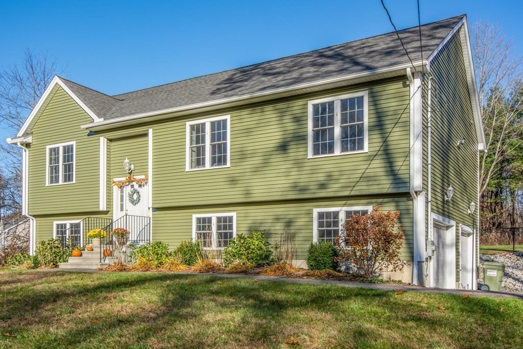 1 Borkum Road Spencer, MA 01562 - Photo 3 of 41 Gallery Image 3