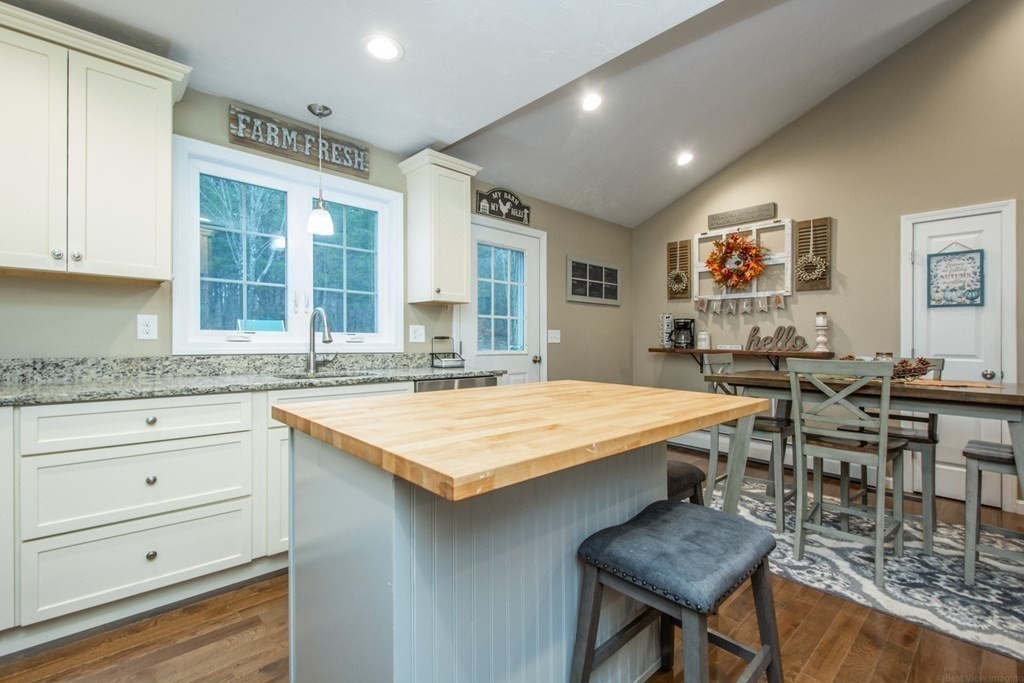 1 Borkum Road Spencer, MA 01562 - Photo 6 of 41 Gallery Image 6