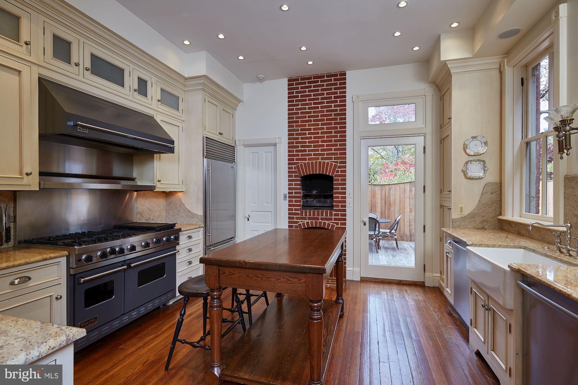 408 A Street Southeast Washington, DC 20003 - Photo 11 of 35 Kitchen
