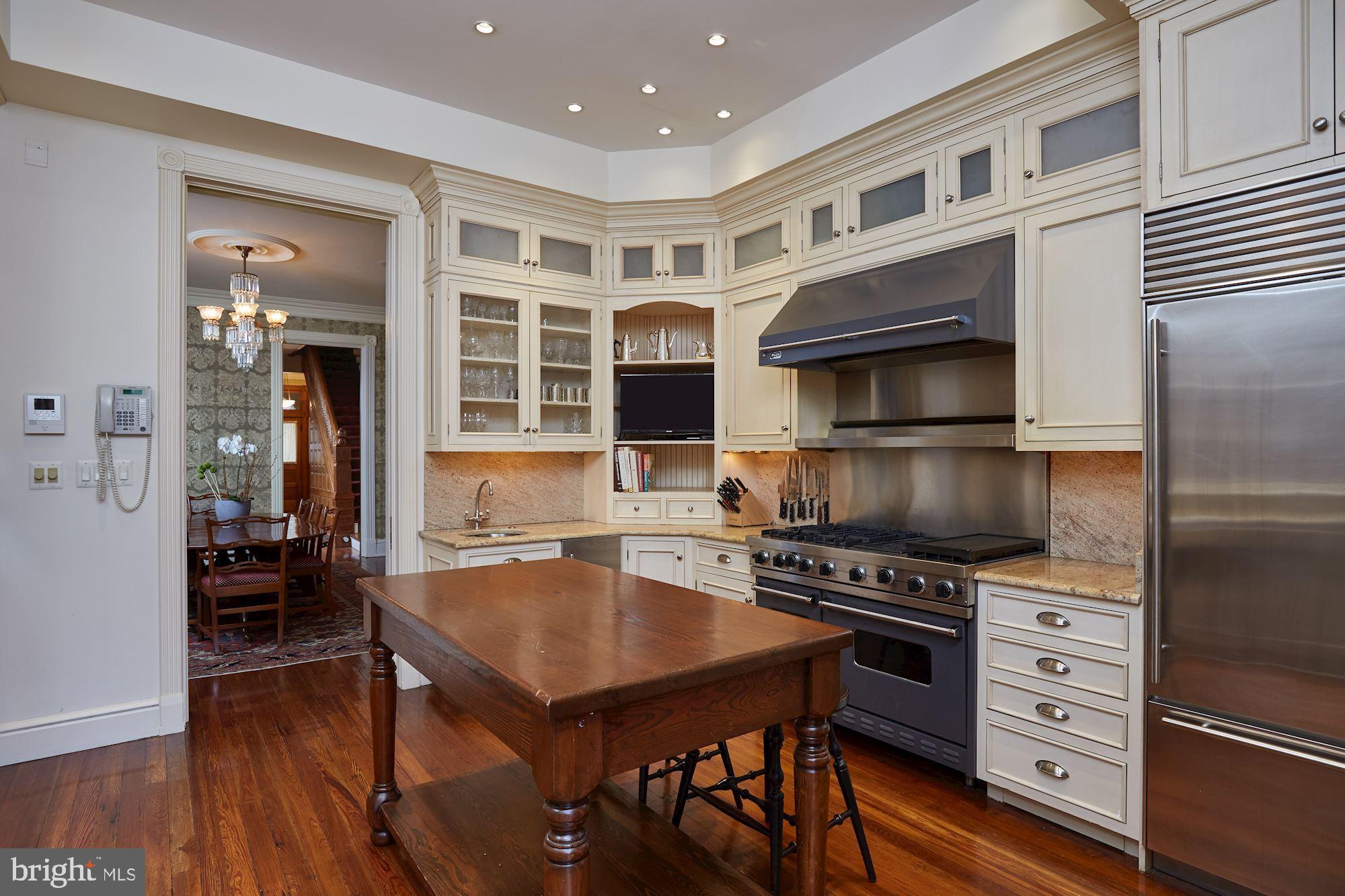 408 A Street Southeast Washington, DC 20003 - Photo 12 of 35 Kitchen