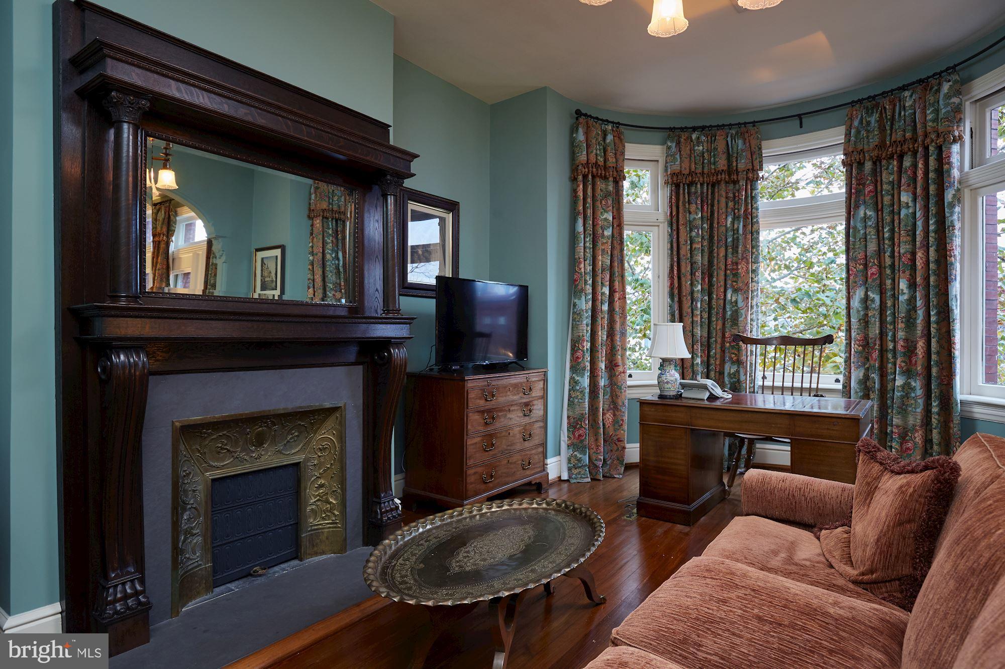 408 A Street Southeast Washington, DC 20003 - Photo 21 of 35 Second Floor Sitting Room