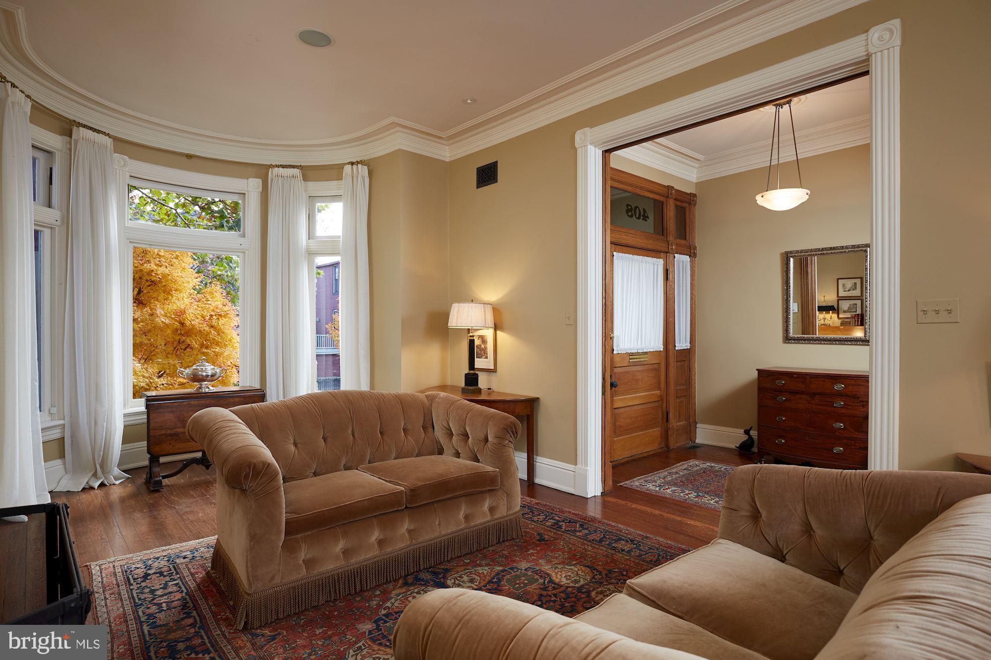 408 A Street Southeast Washington, DC 20003 - Photo 4 of 35 Living Room