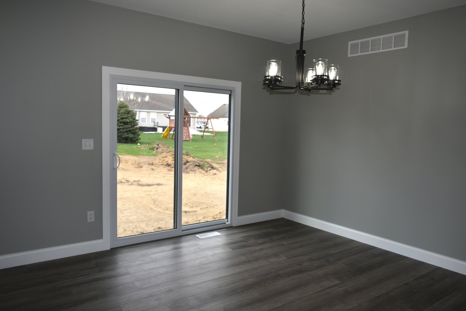 413 Abby Road El Paso, IL 61738 - Photo 14 of 35 Gallery Image 14
