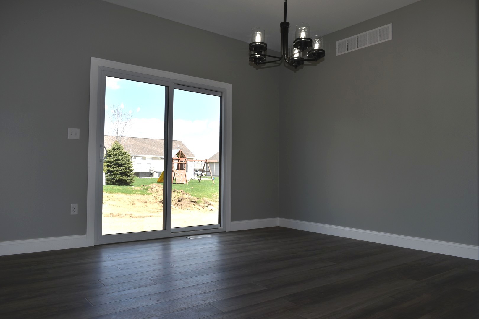 413 Abby Road El Paso, IL 61738 - Photo 15 of 35 Gallery Image 15