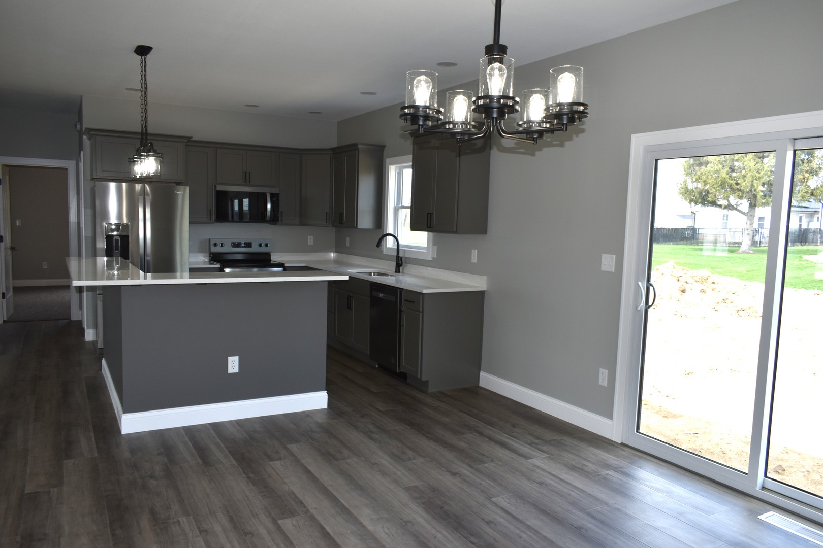 413 Abby Road El Paso, IL 61738 - Photo 9 of 35 Gallery Image 9