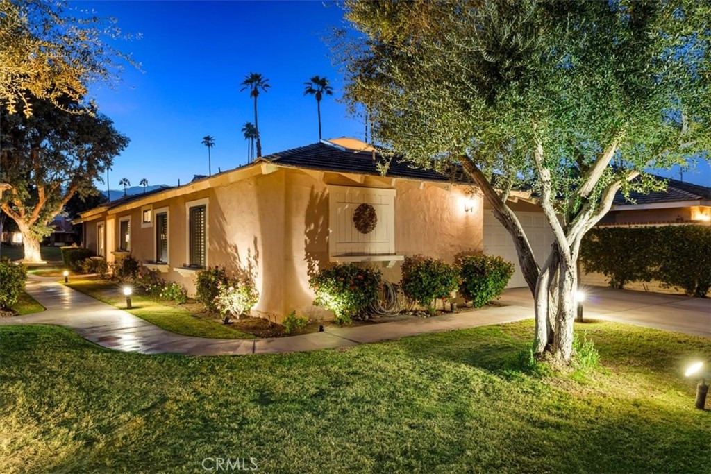 393 Gran Via Palm Desert, CA 92260 - Photo 35 of 60