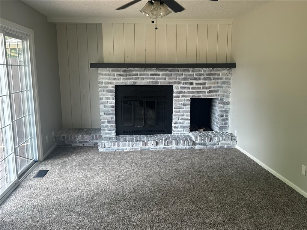 1005 Sunset Ridge Danville, IL 61832 - Photo 5 of 16 Gallery Image 5