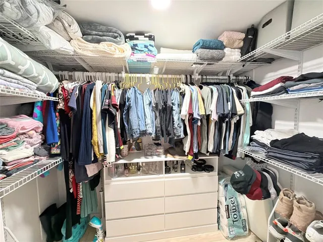 $2,500 | 5221 Southwest 25th Avenue, Fort Lauderdale, FL 33312