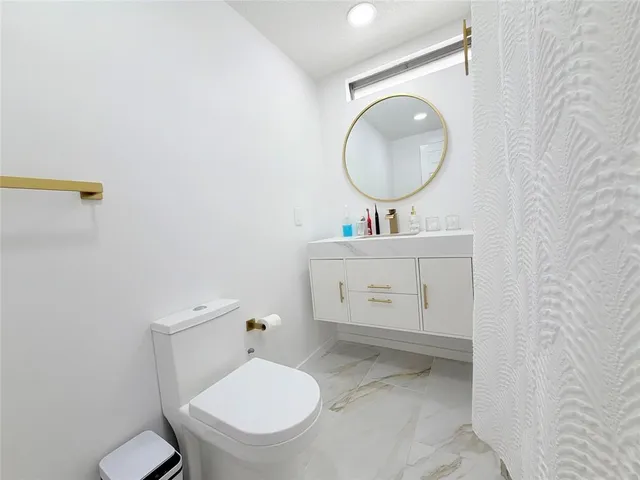 $2,500 | 5221 Southwest 25th Avenue, Fort Lauderdale, FL 33312