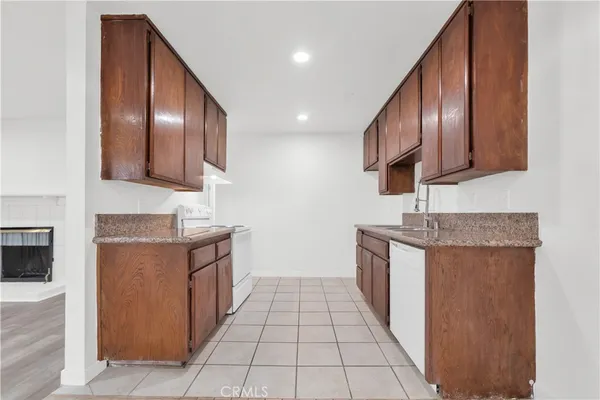 $368,888 | 23601 Golden Springs Drive, Unit A18, Diamond Bar, CA 91765