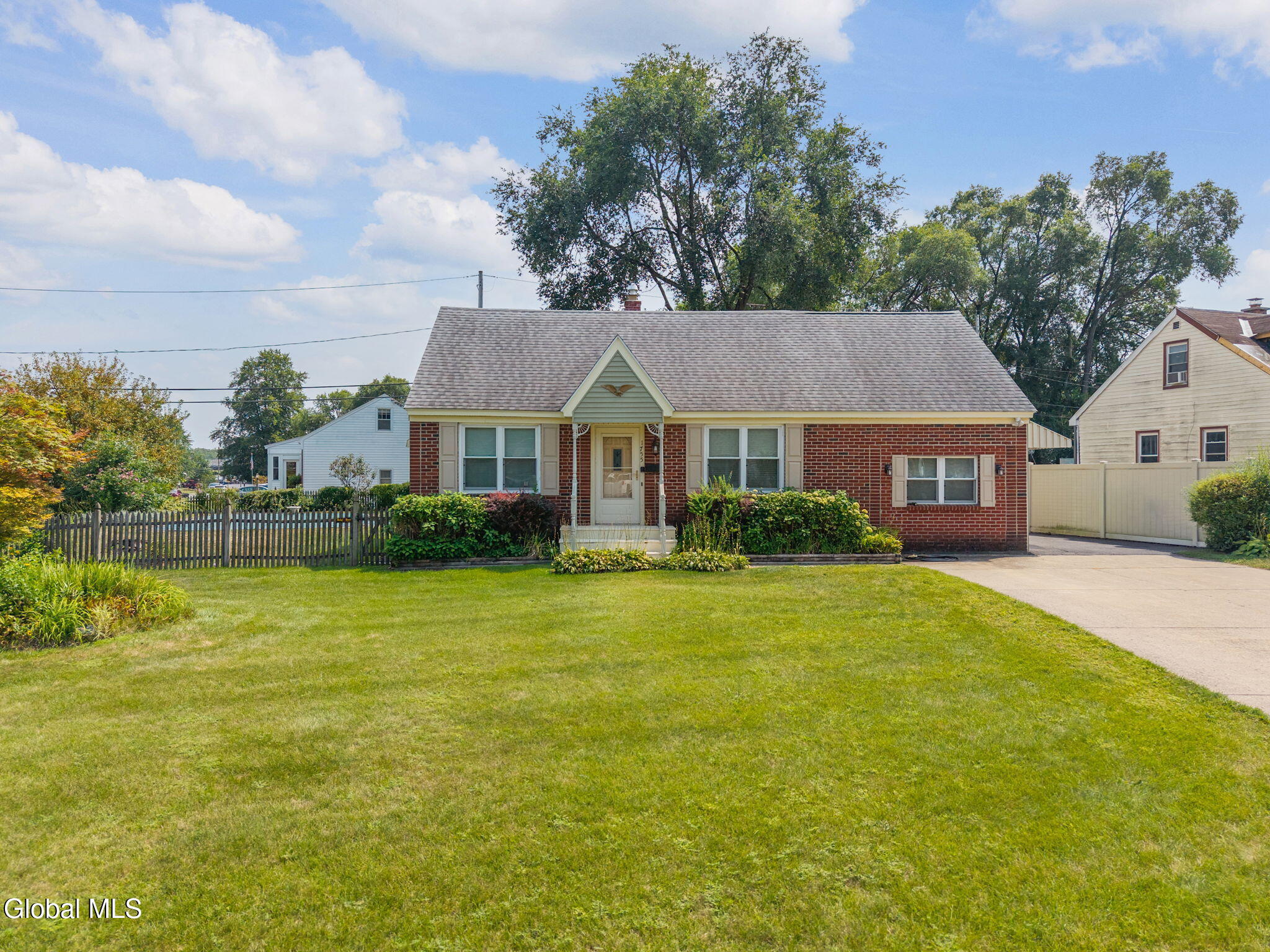 1755 Devendorf Road Rotterdam, NY 12303 - Photo 3 of 46 3-1755DevendorfRd_03