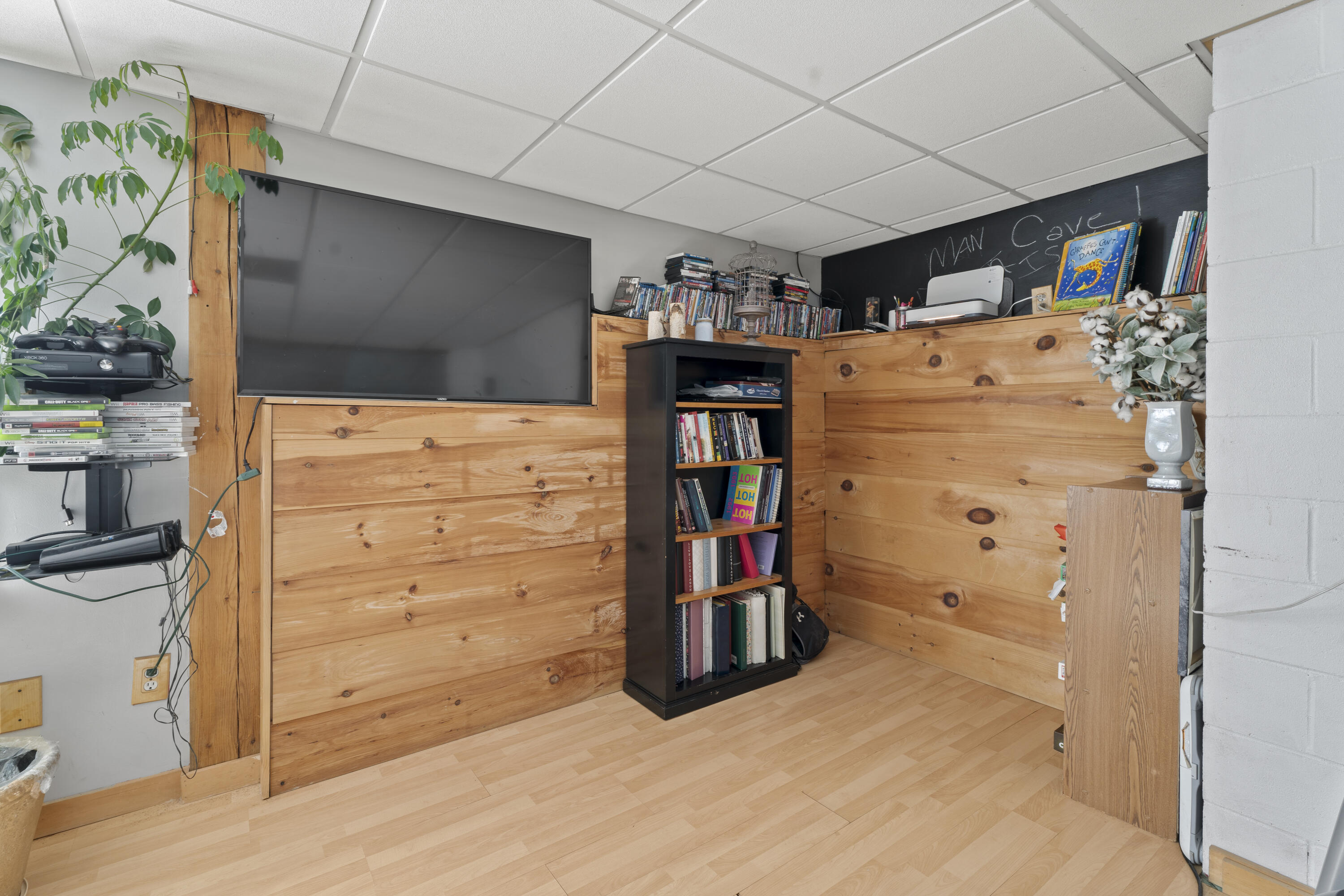 829 Kennebec Road Hampden, ME 04444 - Photo 48 of 69 DSC04906