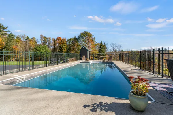 $779,000 | 829 Kennebec Road, Hampden, ME 04444