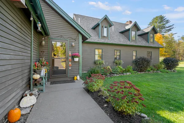 $779,000 | 829 Kennebec Road, Hampden, ME 04444