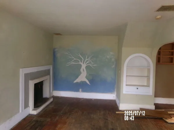 $25,000 | 211 West Madison Street, Yates Center, KS 66783